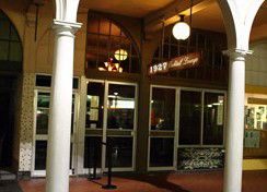 1927 Cocktail Lounge - Accommodation Rockhampton 1