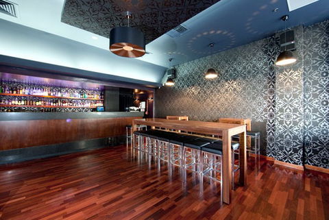 Kremlin Bar - Accommodation Rockhampton 2