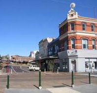 Robin Hood Hotel - Accommodation Rockhampton