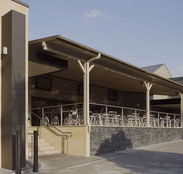 Three Swallows Hotel - Accommodation Rockhampton