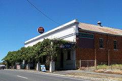 Red Hill Hotel - Accommodation Rockhampton 0