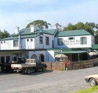 Robin Hood Hotel - Accommodation Rockhampton