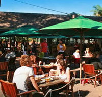 The Beach Hotel - Accommodation Rockhampton