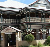 Julios - Accommodation Rockhampton