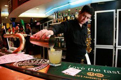 Alexanders Restaurant - Lord Forrest Hotel - Accommodation Rockhampton 1