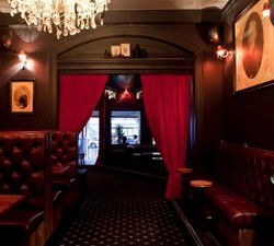World Bar - Accommodation Rockhampton 2