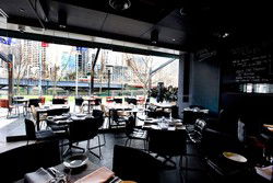 Ludlow Bar & Dining Room - Accommodation Rockhampton 3