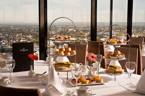 C Restaurant - Accommodation Rockhampton 3