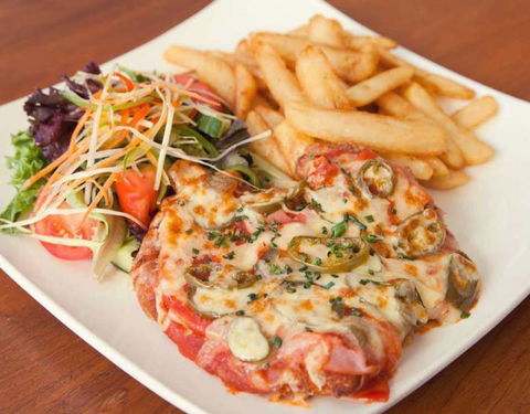 Waterside Hotel - Accommodation Rockhampton 3