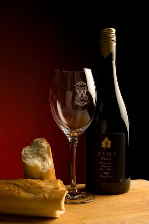 Whisper Wine Bar - Accommodation Rockhampton 1