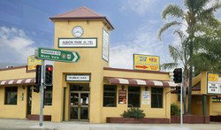 Albion Park Hotel - Accommodation Rockhampton 0