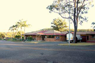 Bushland Tavern - Accommodation Rockhampton 1