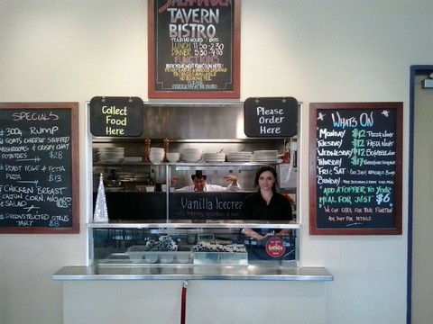 Salamander Tavern - Accommodation Rockhampton 1