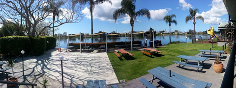Smithtown Riverview Hotel - Accommodation Rockhampton 2