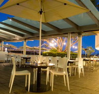 Friday's Riverside - Accommodation Rockhampton