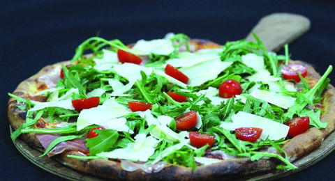 Lilys Restaurant Bar & Function Centre - Accommodation Rockhampton 5