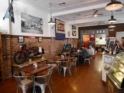 Roadies Cafe - Accommodation Rockhampton 3