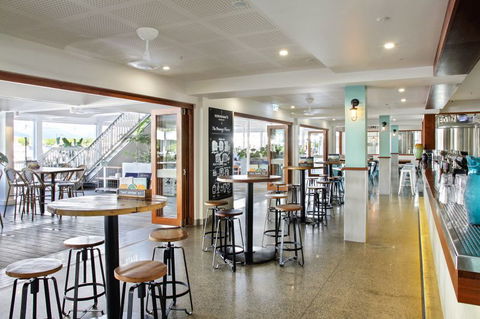 Hemingway's Brewery Port Douglas - Accommodation Rockhampton 4