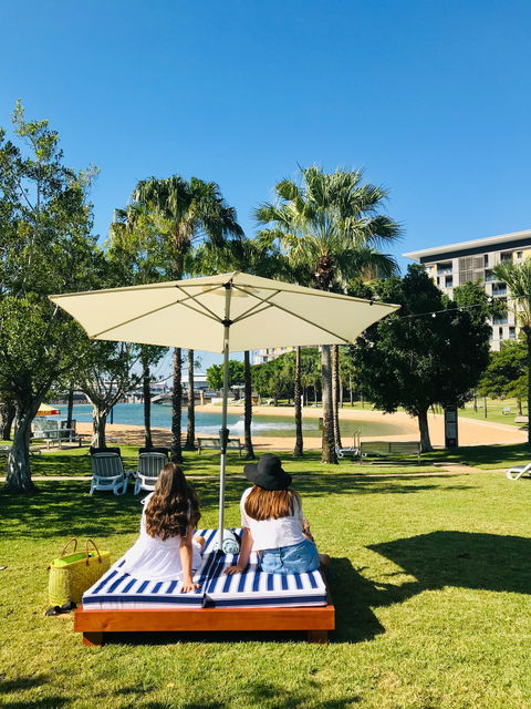 Waterfront Beach Club - Accommodation Rockhampton 1