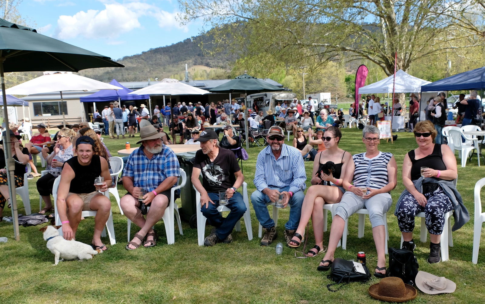 Burrumbuttock ACT Accommodation Rockhampton