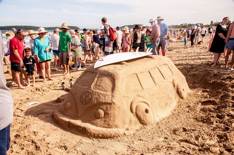 Broulee New Year's Eve Sandcastles And Sculptures - Accommodation Rockhampton 2
