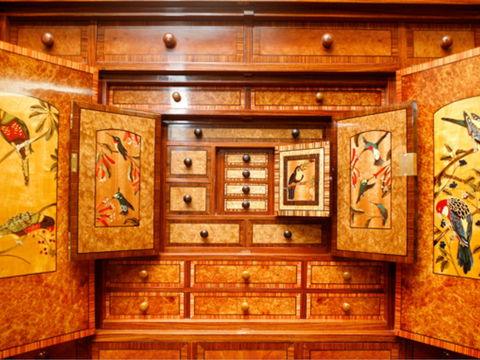 The Wonders Of The Hannah Cabinet - Accommodation Rockhampton 0
