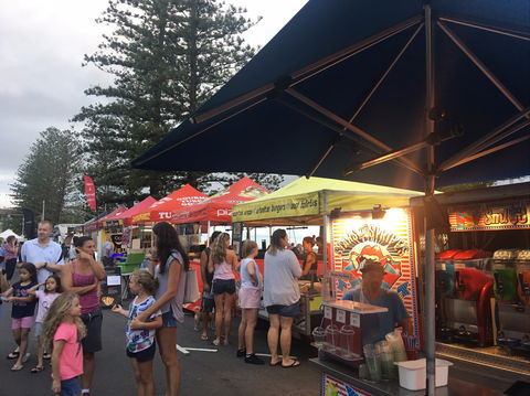 Twilight Markets Caloundra - Accommodation Rockhampton 2