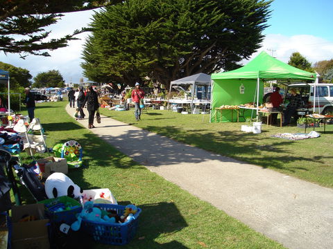 Wynyard Foreshore Market - Accommodation Rockhampton 2