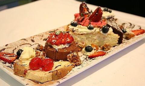 Liana's Italian Restaurant - Accommodation Rockhampton 0