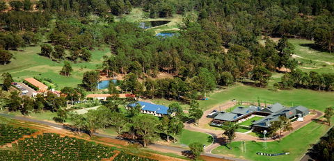 Estate Tuscany - Accommodation Rockhampton 0