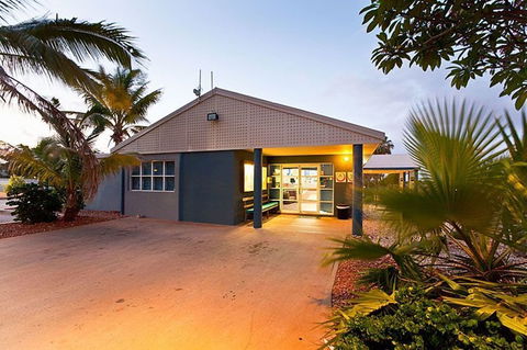 Potshot Hotel Resort - Accommodation Rockhampton 4