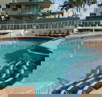 Beachfront Towers - Accommodation Rockhampton