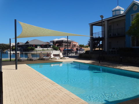 C Mandurah Resort - Accommodation Rockhampton 6