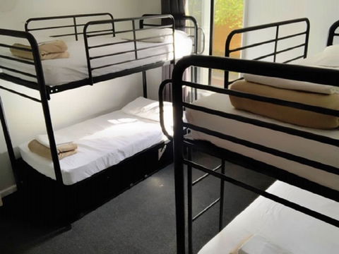 Home Backpackers - Accommodation Rockhampton 4