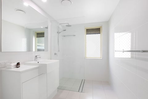 Lennox Beach Resort - Accommodation Rockhampton 6