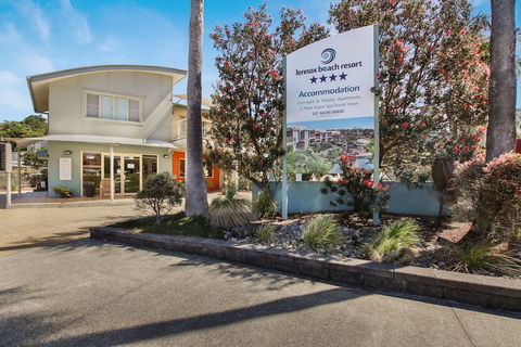 Lennox Beach Resort - Accommodation Rockhampton 1