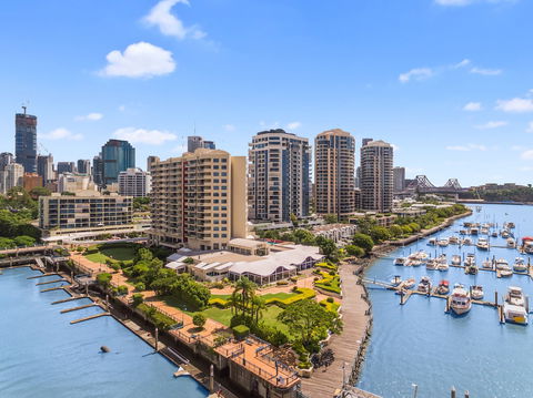 Central Dockside Apartment Hotel - Accommodation Rockhampton 2
