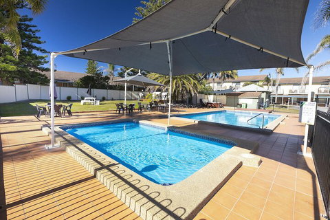 Seashells Beachfront Resort - Accommodation Rockhampton 3