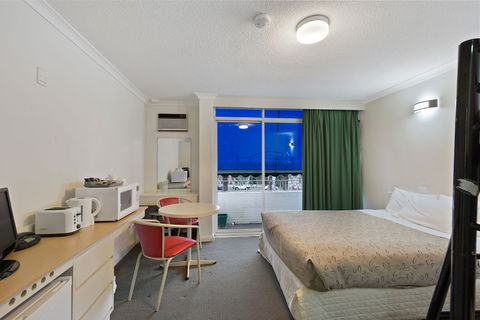Alexander Motor Inn & Apartments - Accommodation Rockhampton 5
