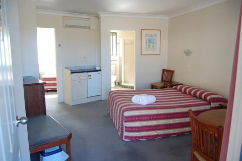 Elite Motor Inn - Accommodation Rockhampton 3