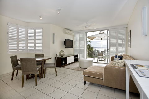 Maison Noosa Beachfront Resort - Accommodation Rockhampton 3