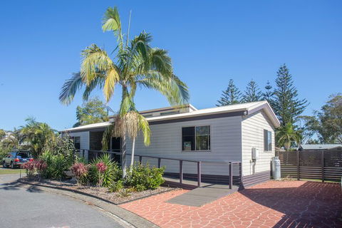Halifax Holiday Park - Accommodation Rockhampton 2