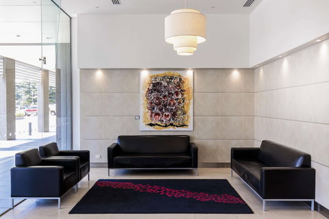 Oaks Glenelg Plaza Pier Suites - Accommodation Rockhampton 6