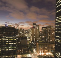 Oaks Melbourne on Lonsdale Suites - Accommodation Rockhampton