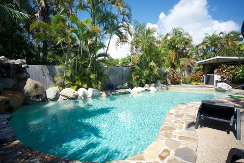 Lazy Lizard Motor Inn - Accommodation Rockhampton 2
