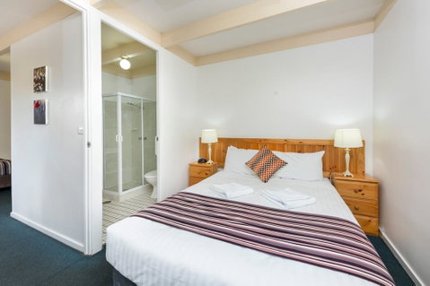Sundown Villas - Accommodation Rockhampton 5