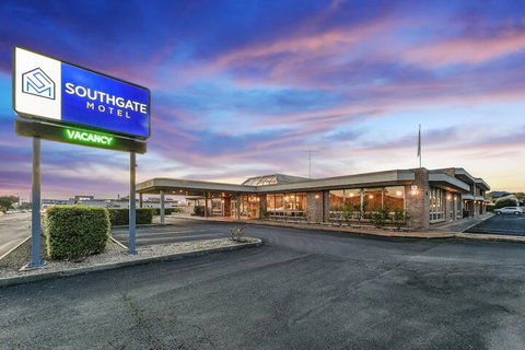 Southgate Motel - Accommodation Rockhampton 1