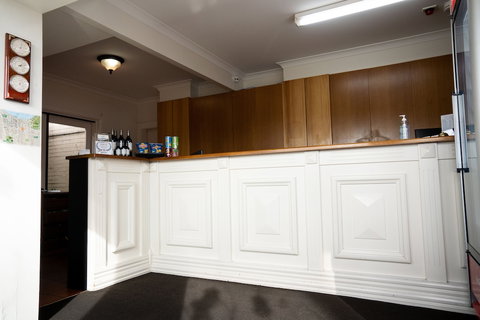 Admiralty Inn - Accommodation Rockhampton 1