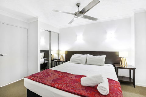 Broadbeach Travel Inn Apartments - Accommodation Rockhampton 6