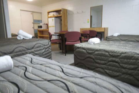 The Park Motel - Accommodation Rockhampton 3